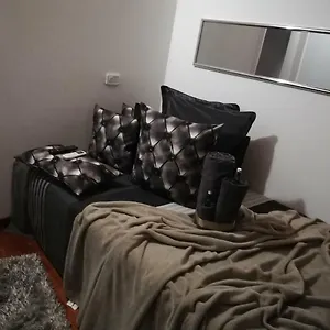 https://garda-house-sandra.hotelinveneto.com
