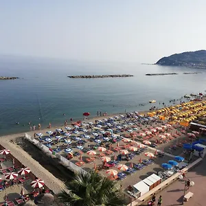 https://hotel-adrimer.hotelitalianriviera.com